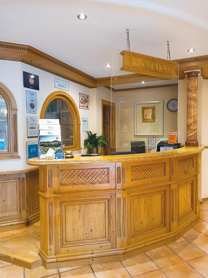 Hotel Speeter Вайзенхайм ам Берг Екстериор снимка